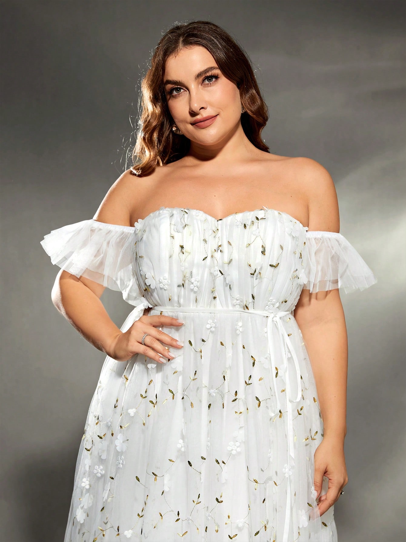 Mgiacy plus size  Line collar  - Embroidery Abaya ulasan dan harga
