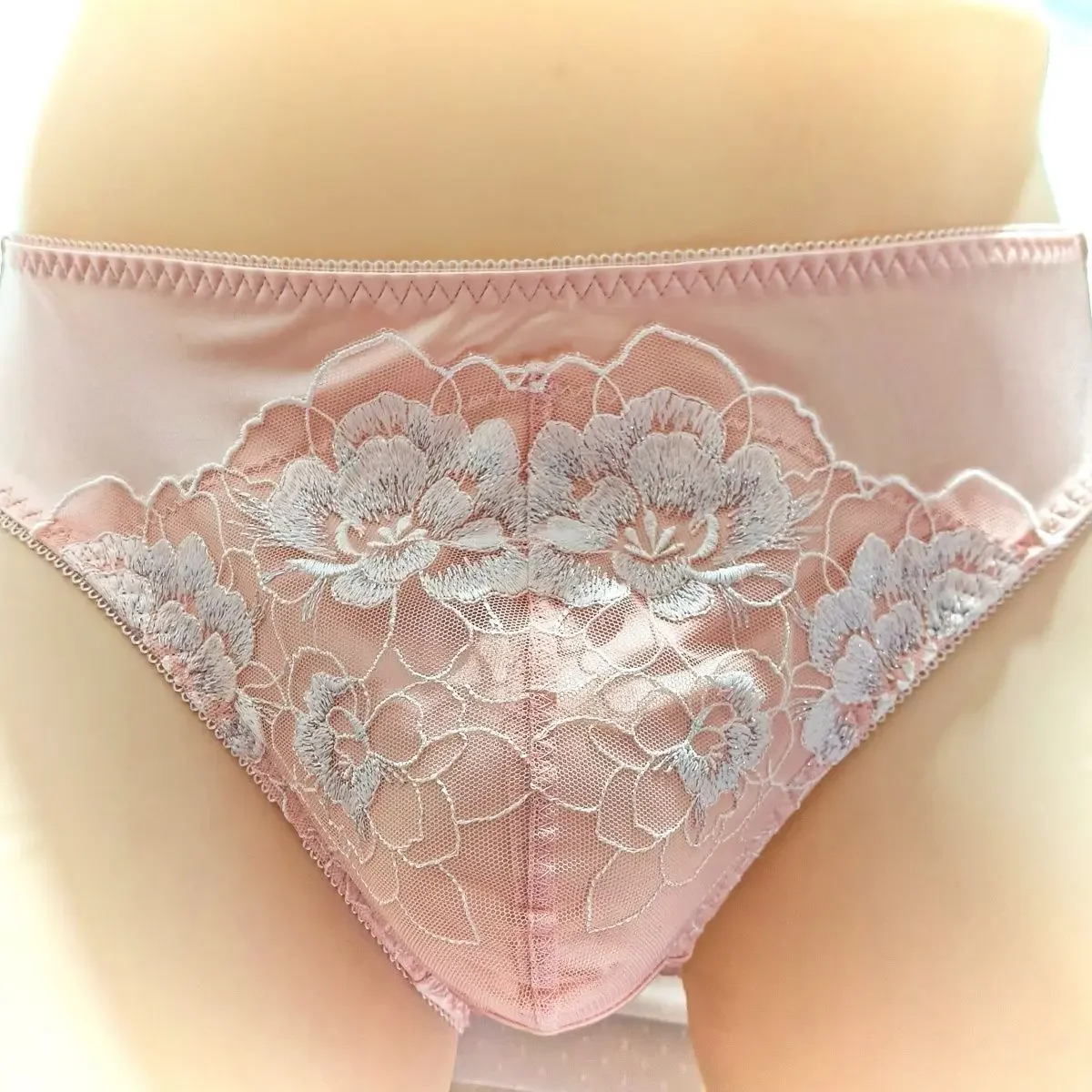 Man's Lace Embroidery Pink Bri - Embroidery Knit ulasan dan harga
